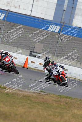 media/Nov-26-2022-Fastrack Riders (Sat) [[b001e85eef]]/Level 3/Session 3 Outside Turn 9/